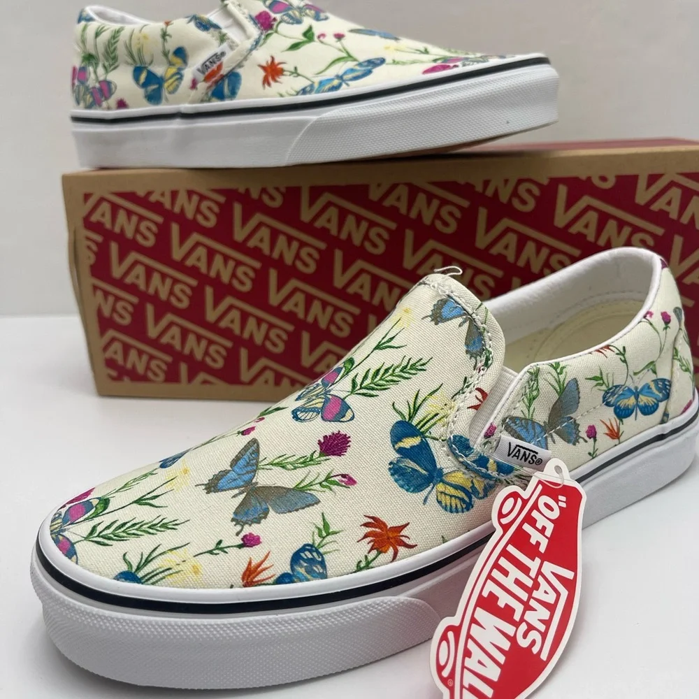Vans Men’s Classic Slip-On
Butterfly Floral Marshmallow Sneakers 
VN0A5AO8UC0 - Picture 2 of 16